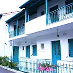 Ξενοδοχείο με διαμερίσματα Bella Vista 3*