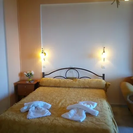 מלון דירות Bella Vista 4*