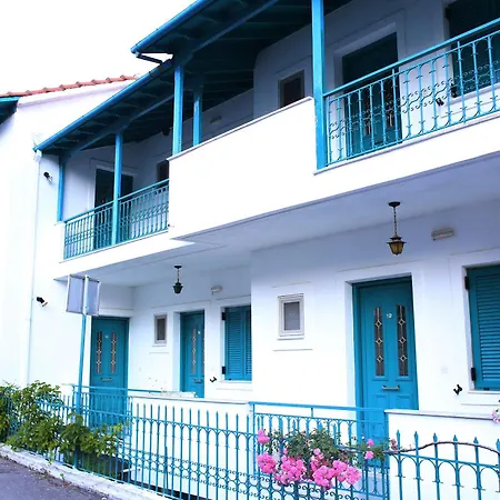 מלון דירות Bella Vista 4*